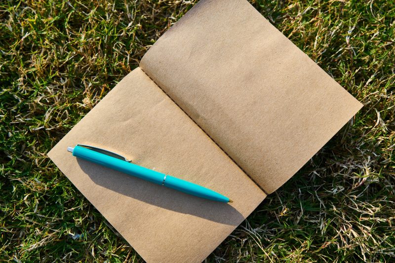 notebook-4156348_1920